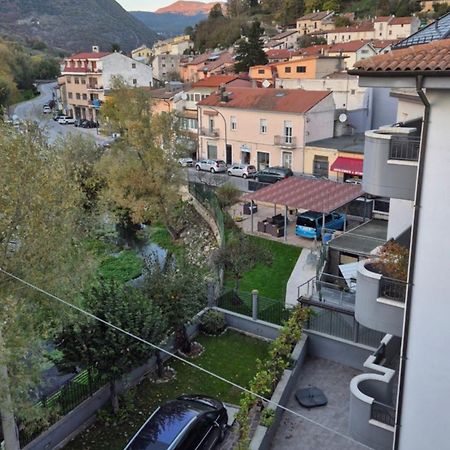 Zia Peppa Lägenhet Castel Di Sangro Exteriör bild