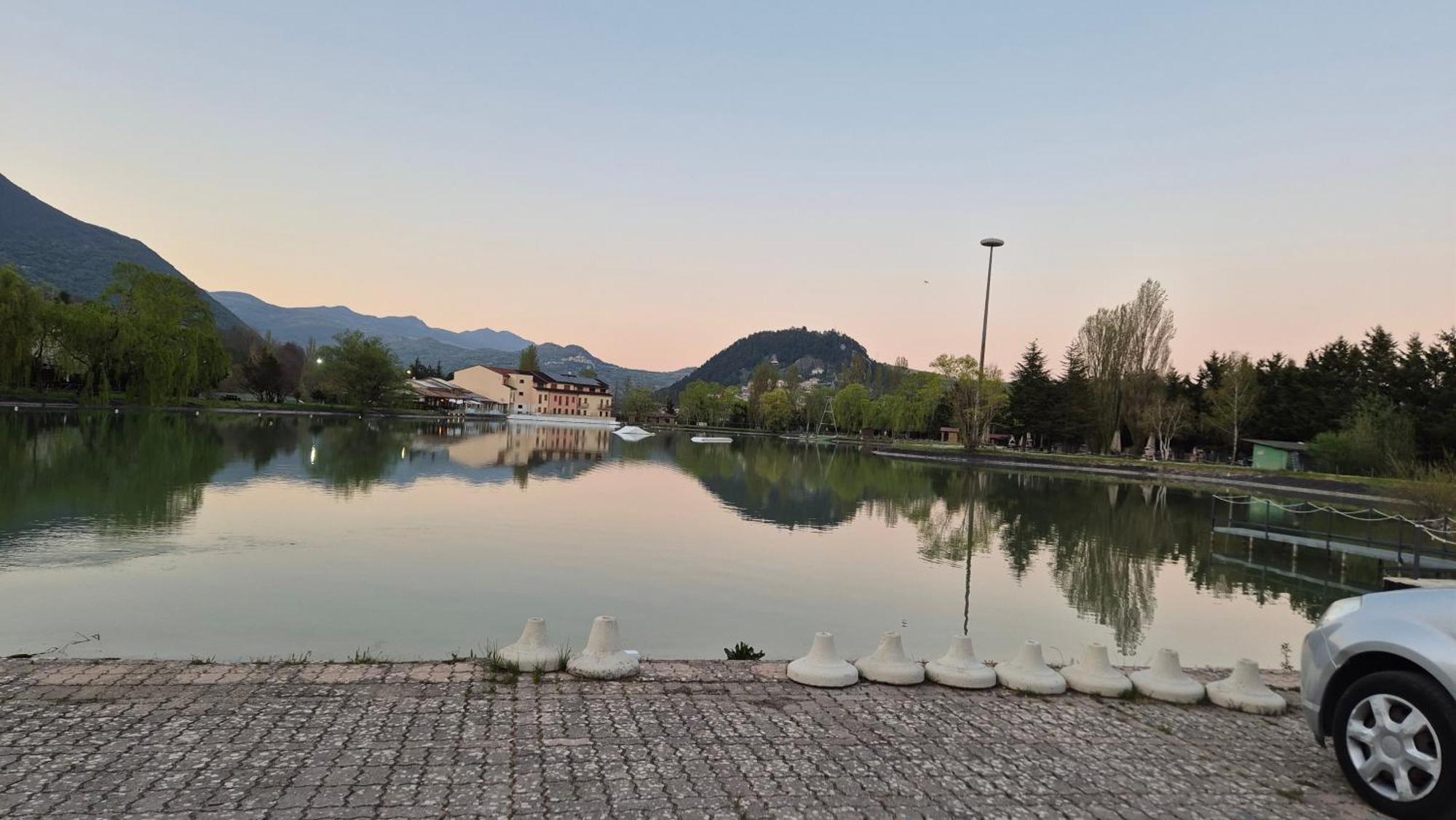 Zia Peppa Lägenhet Castel Di Sangro Exteriör bild